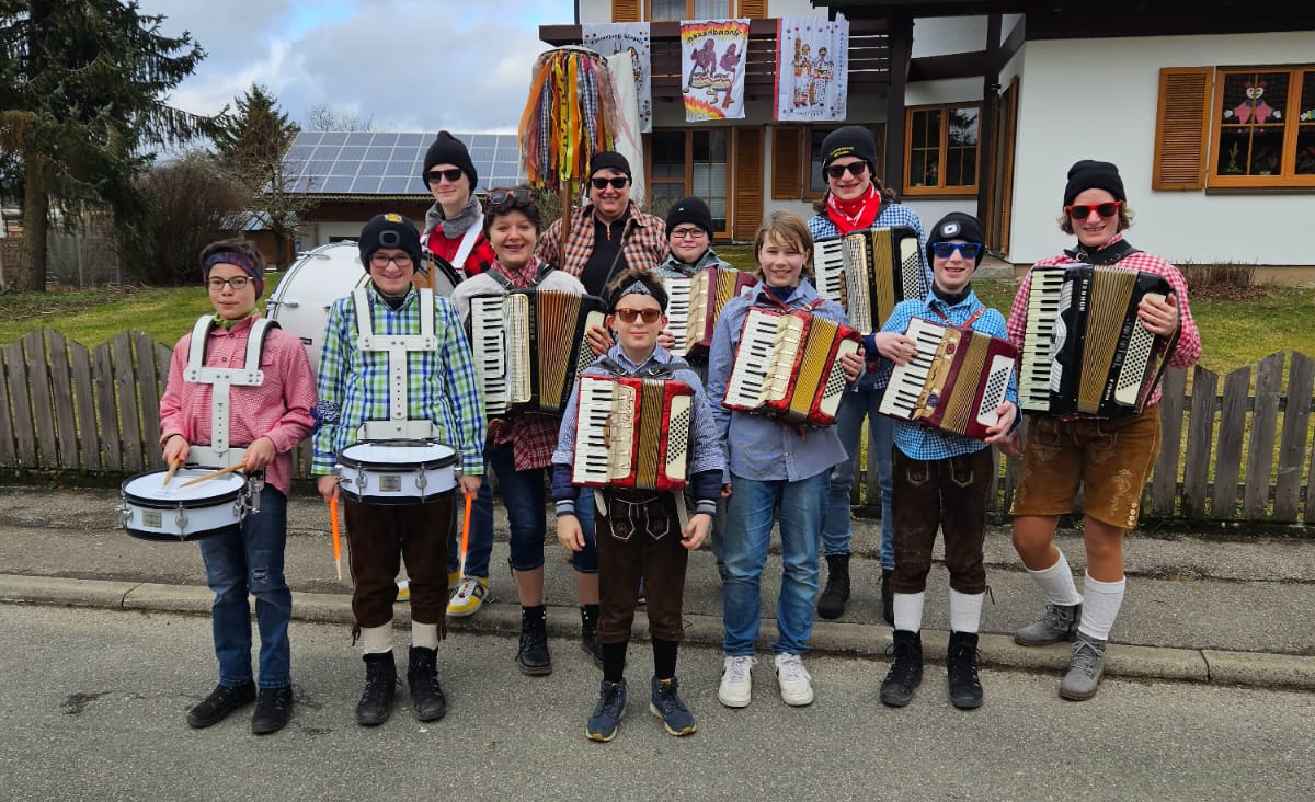 Mehr über den Artikel erfahren Umzug Winzeln 2024