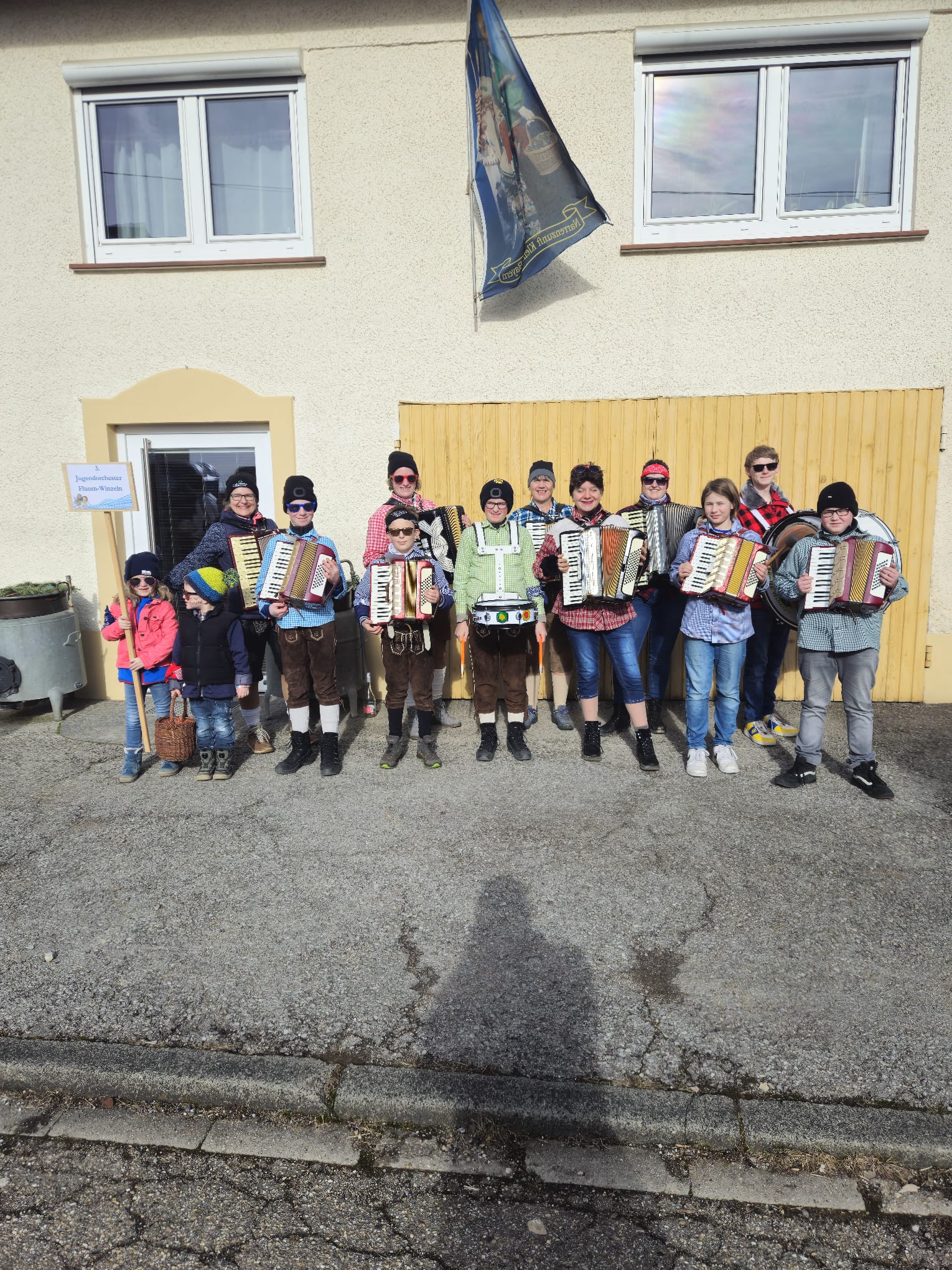 Mehr über den Artikel erfahren Umzug Fluorn 2024